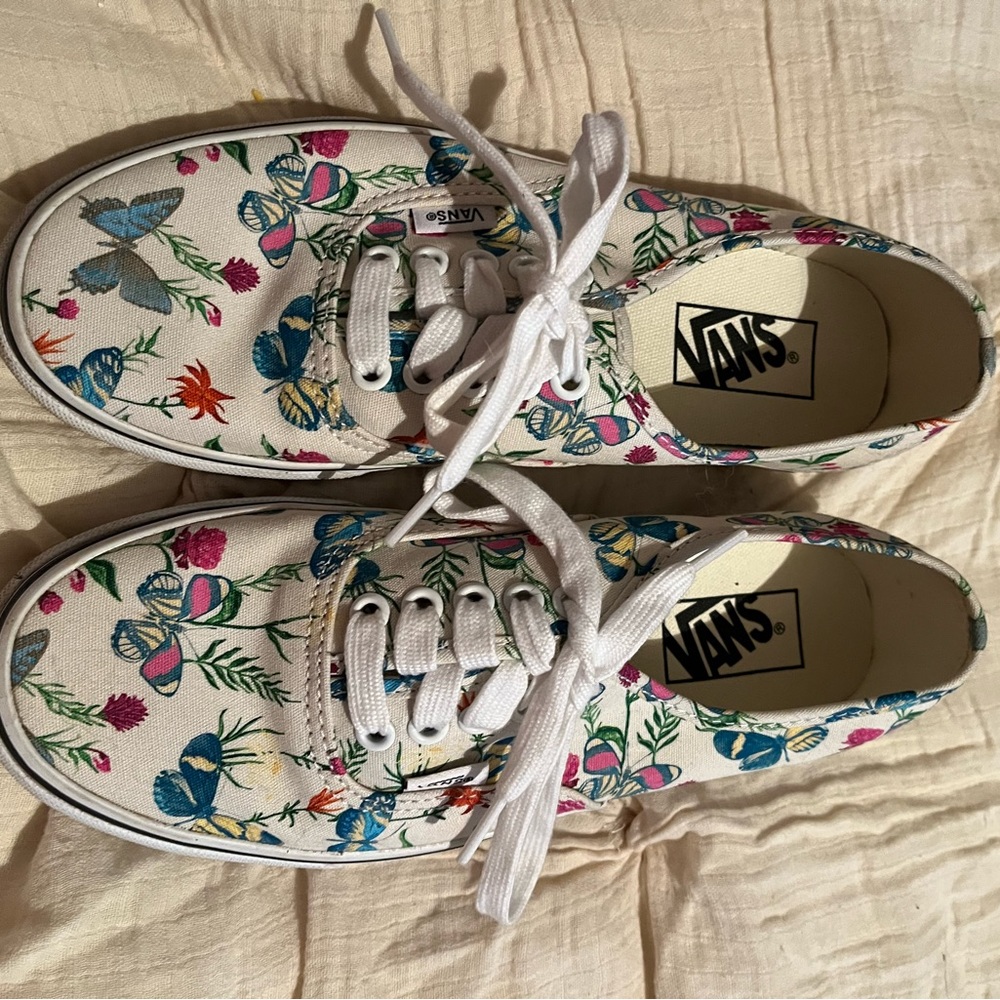 Like New Vans off the wall Butterflies